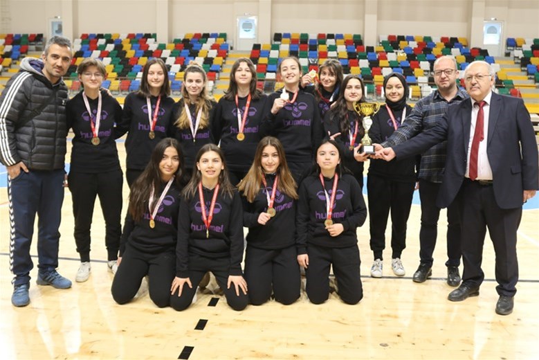 Okullar Arası Genç A Kızlar Futsal İl Birinciliği Müsabakaları Tamamlandı